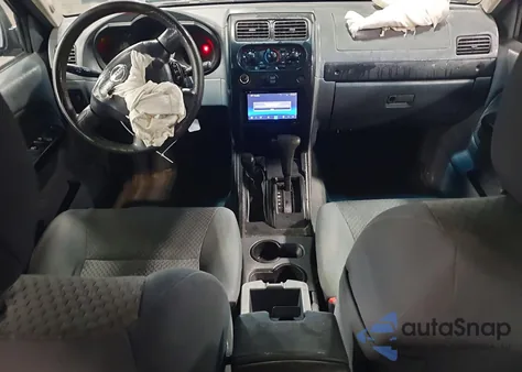 2004 Nissan Xterra Xe z USA, uszkodzony, nr VIN 5N1ED28Y94C683090